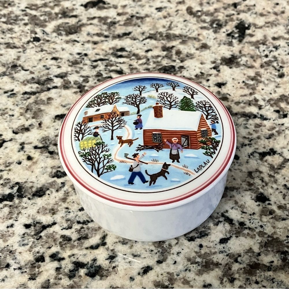 Villeroy & Boch Naif Christmas Covered Box